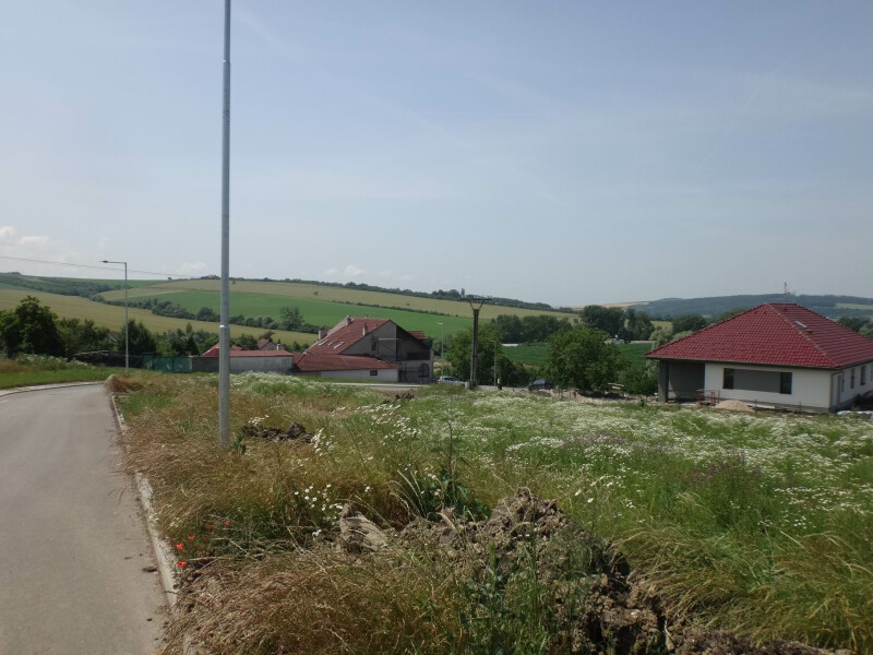 Podíl na pozemcích v k.ú. Dolní Němčí, okr. Uherské Hradiště