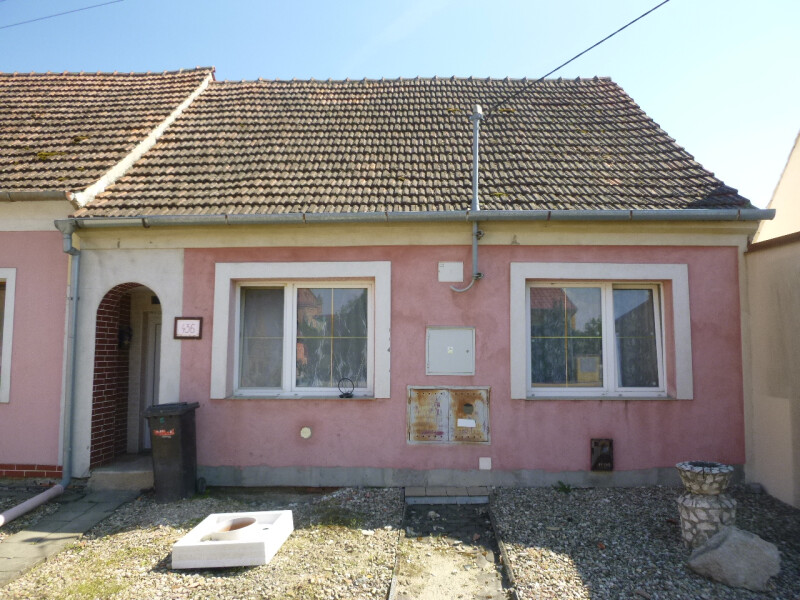 Rodinný dům v obci Uherčice, okr. Břeclav
