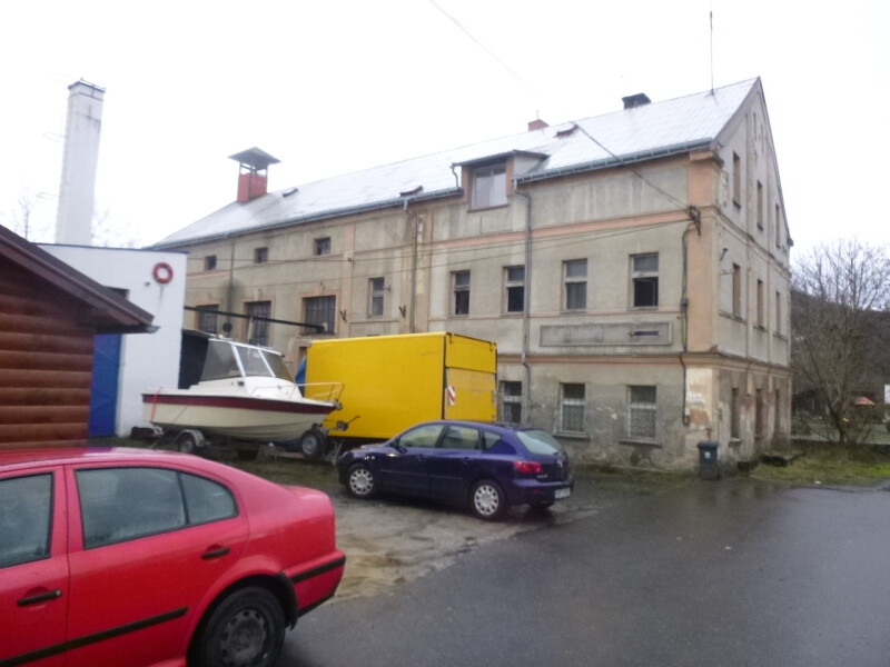 Objekt s bytovými jednotkami v obci Benešov nad Ploučnicí, okr. Děčín