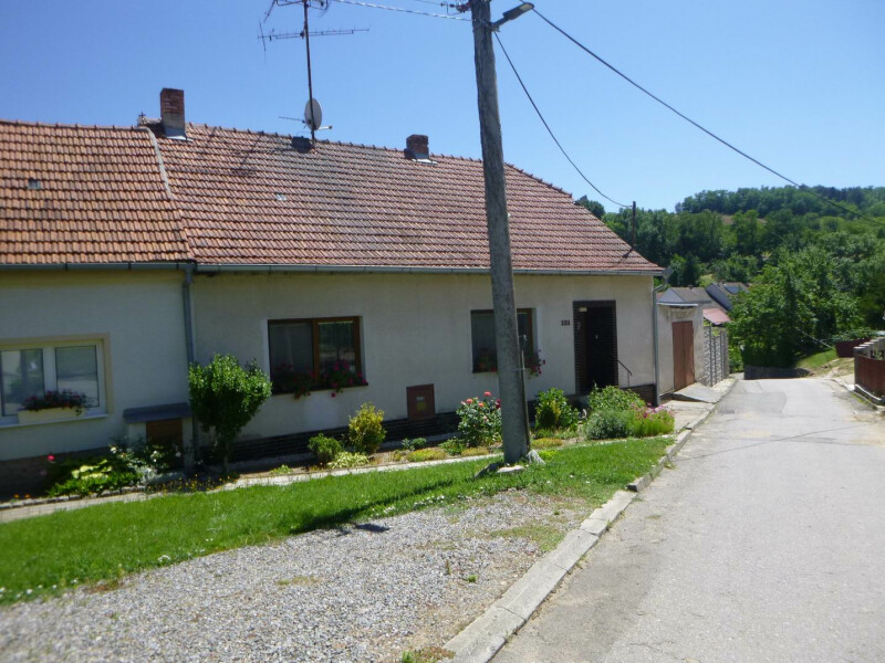 Rodinný dům v obci Nikolčice, okr. Břeclav